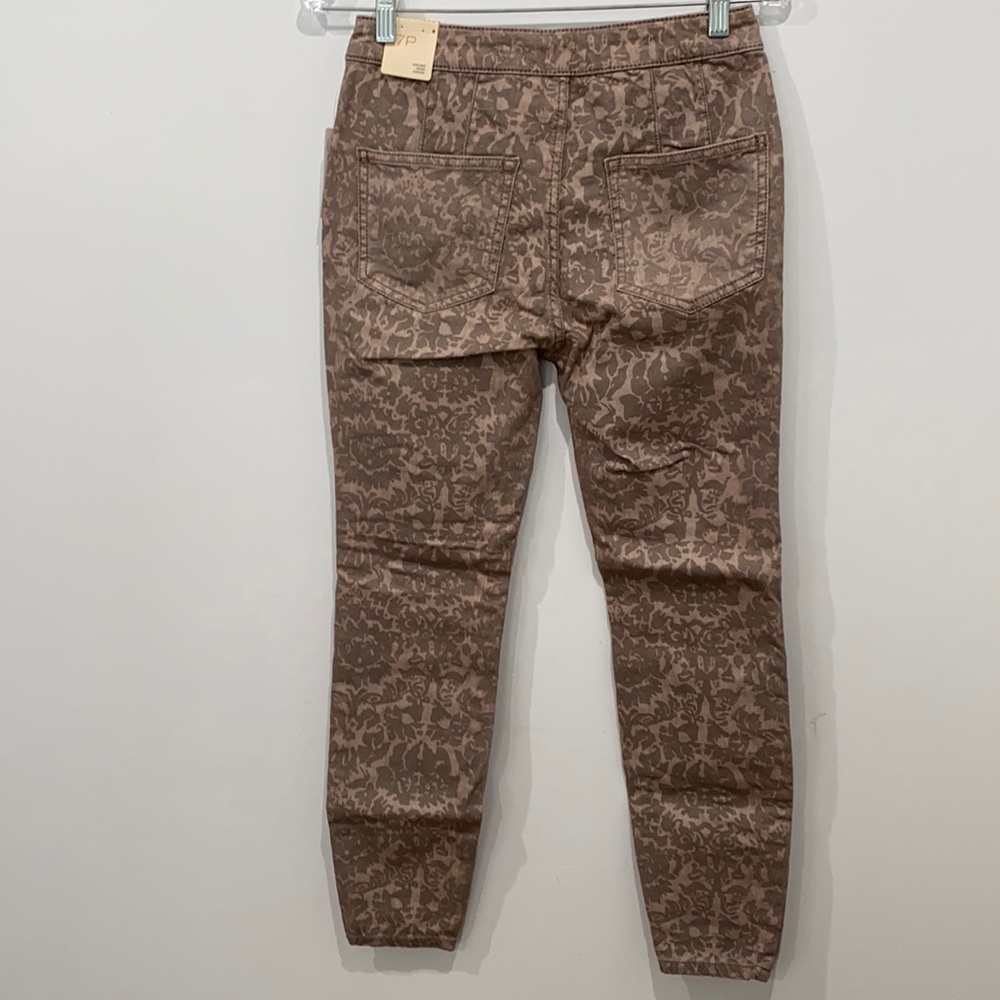 Final Sale 👀 No More Low Offers PILCRO FLOCKED HIGH-RISE LEGGINGS Size 27 Petite - Picture 8 of 14